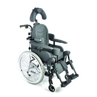 Детская кресло-коляска Invacare Azalea Minor