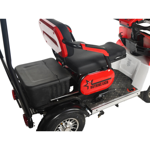 Электроскутер четырехколесный Rutrike Лич